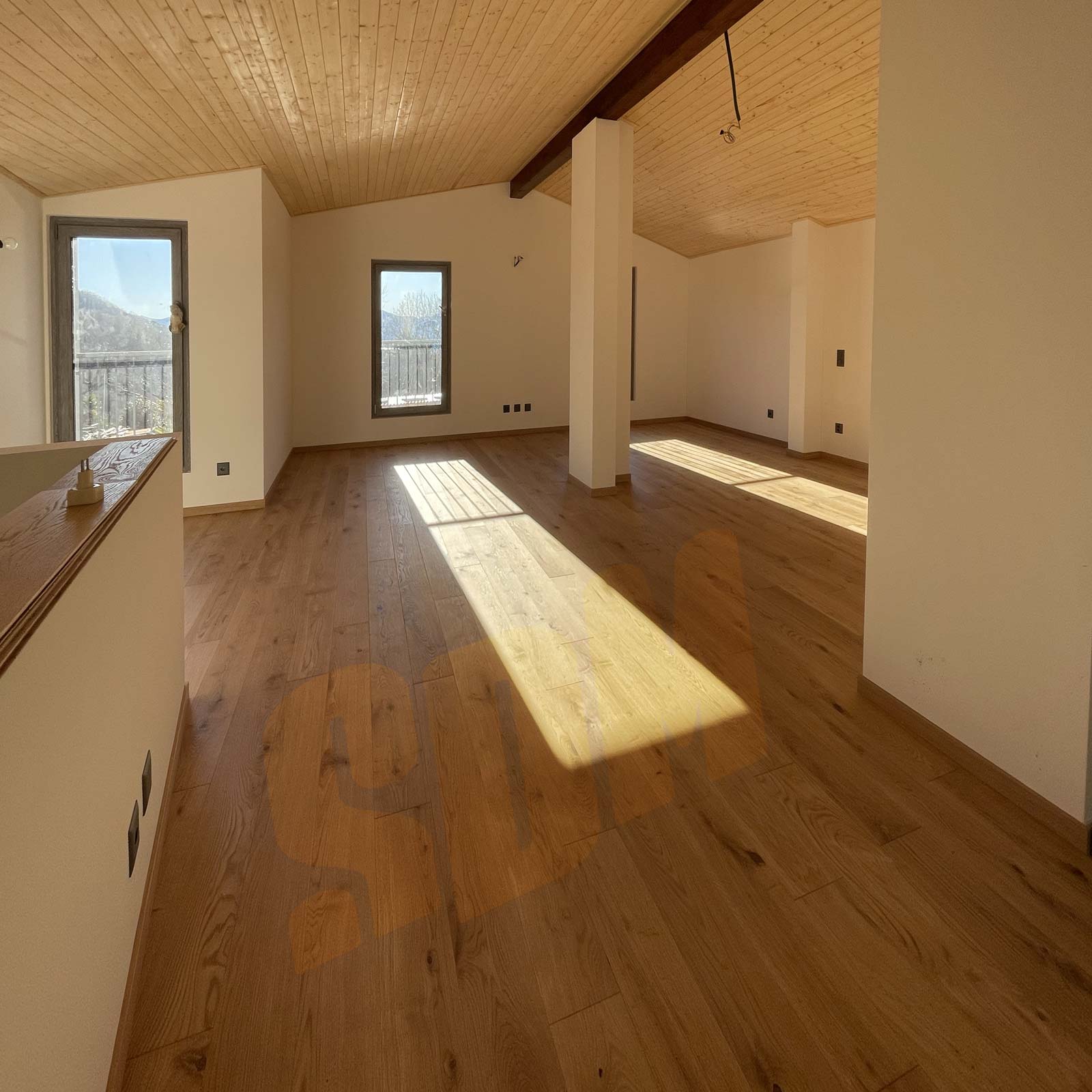posa parquet continuo al piano